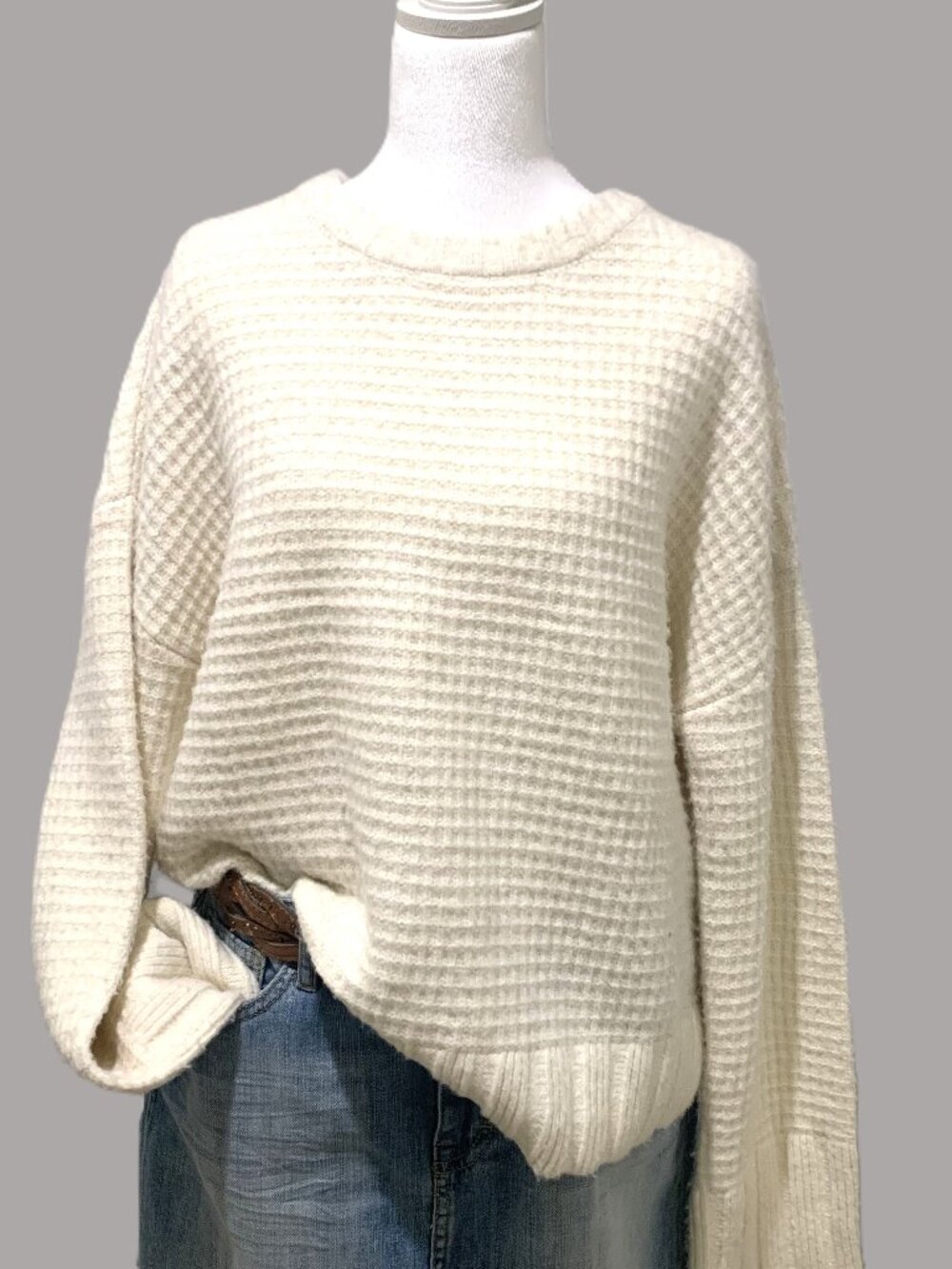 NEW Jessica Simpson Cream Women Sweater Long Sleeves Size XL Wide Sleeves